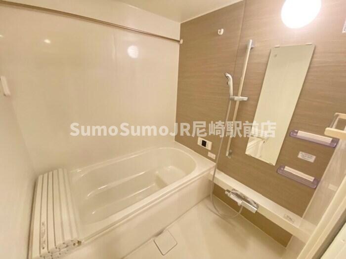 物件内観写真5　(きれいなお風呂です)