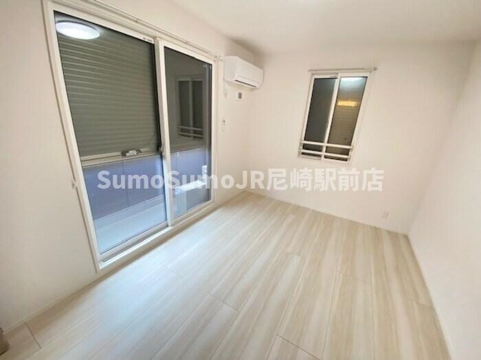 物件内観写真11　(居間です)