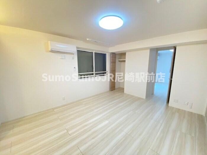 物件内観写真12　(リビングです)