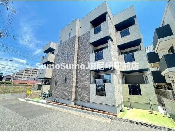 物件外観写真2　(落ち着いた雰囲気の外観です)