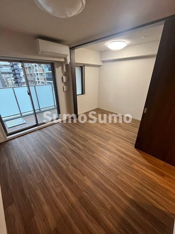 物件内観写真6　(使いやすいリビングです)