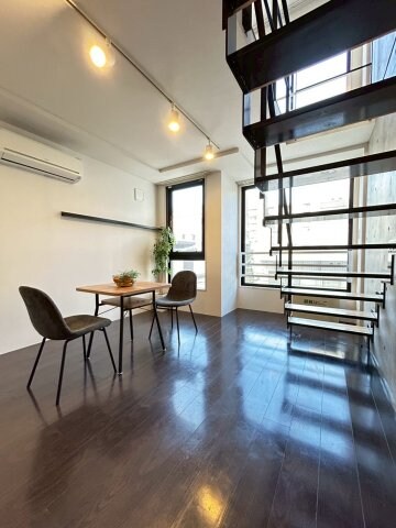 物件外観写真4　(同タイプ別部屋の写真です。)