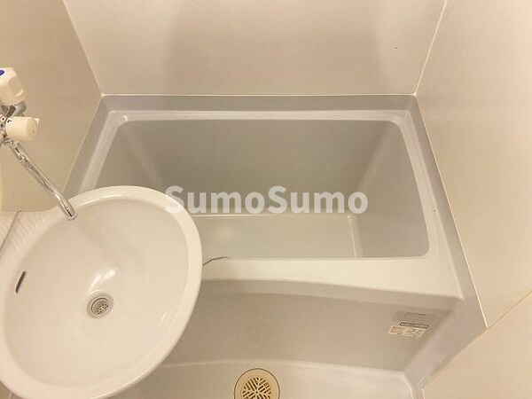 浴室(日々の暮らしに欠かせないお風呂です)