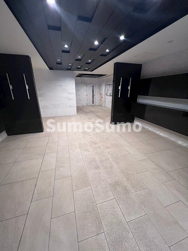 物件外観写真3　(建物の内部です)