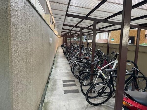 建物設備( )