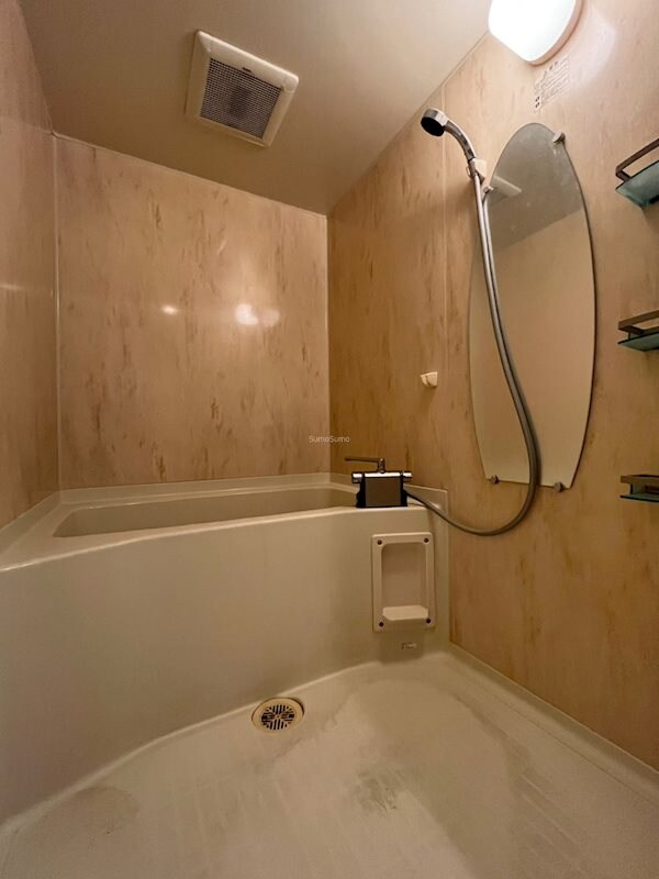 物件内観写真19　(日々の疲れを癒すお風呂付です)