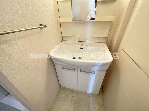 洗面・脱衣所(脱衣スペースもあります)