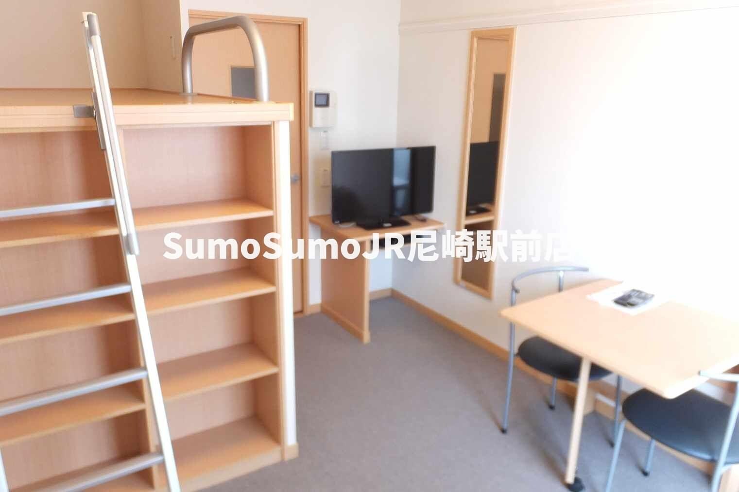 物件内観写真3　(リビングです)