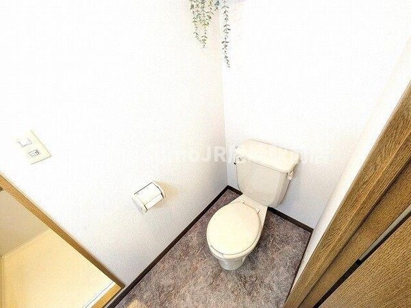 トイレ(清潔感のあるトイレです)