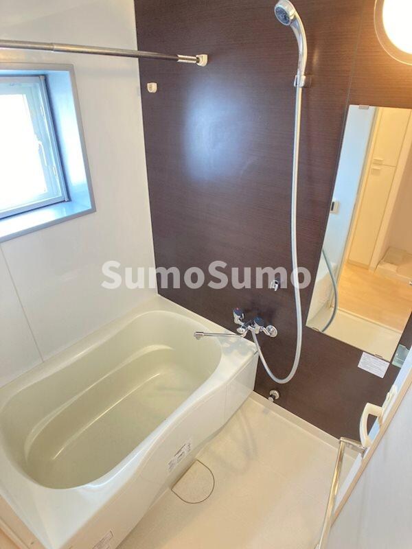 物件内観写真8　(お風呂です)