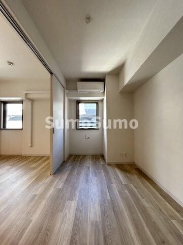 物件内観写真20　(ゆったりとスペースのある洗面所)