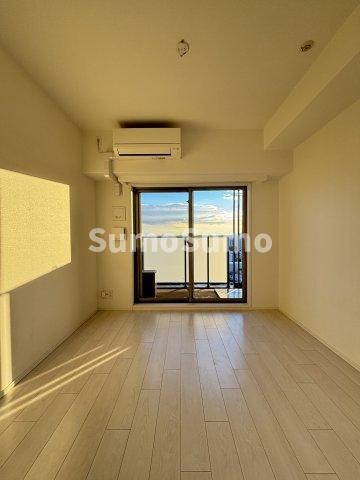 物件内観写真5　(ゆったり過ごせるリビングです)