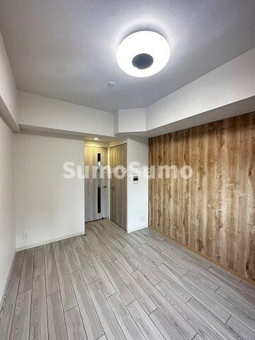 物件内観写真11　(使い勝手のいい寝室です)