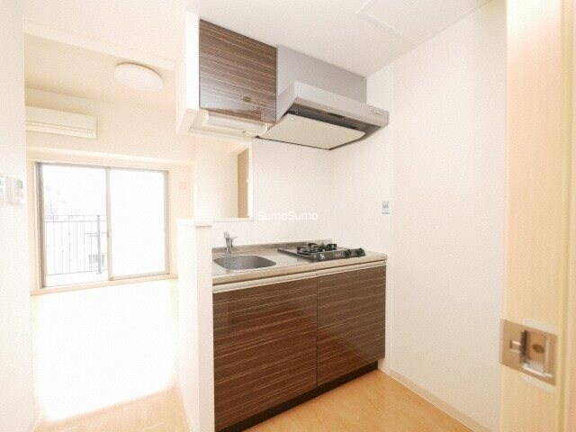 物件内観写真5　(キッチンでお料理をお楽しみください)