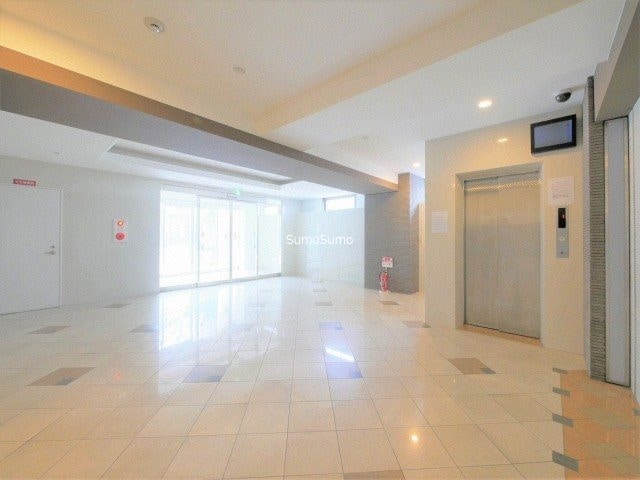 物件外観写真3　(ロビーです)