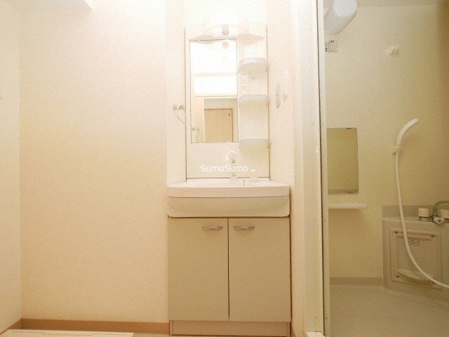 物件内観写真9　(使いやすい洗面所です)