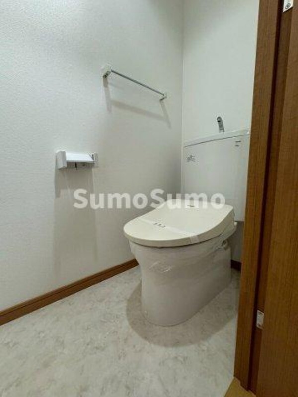 トイレ(コンパクトで使いやすいトイレです)