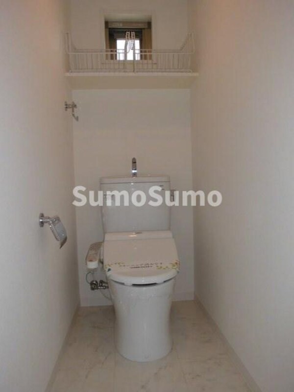 トイレ(ゆったりとした空間のトイレです)