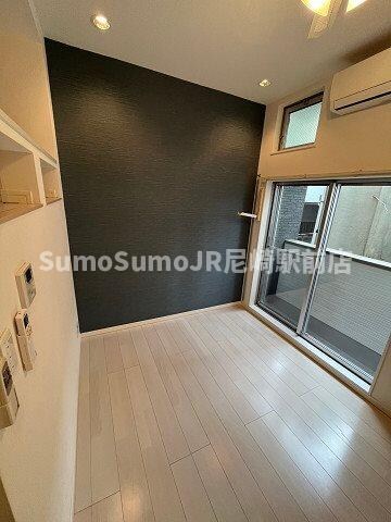 物件内観写真16　(リビングです)