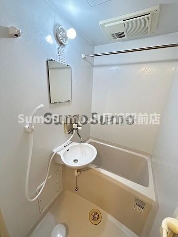 物件内観写真7　(落ち着いた空間のお風呂です)