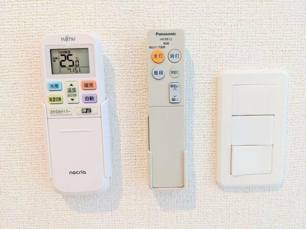 その他( )