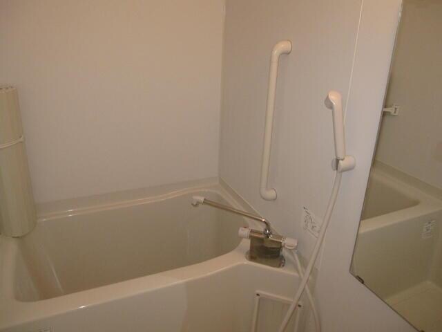 物件内観写真5　( )