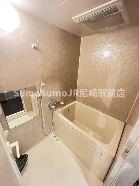 物件内観写真8　(きれいなお風呂です)