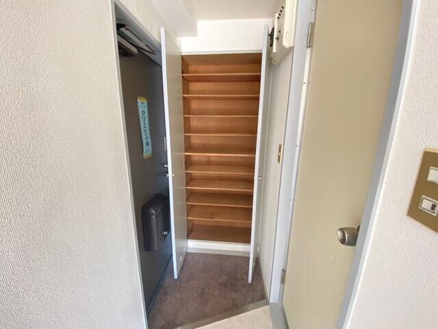 物件内観写真5　( )