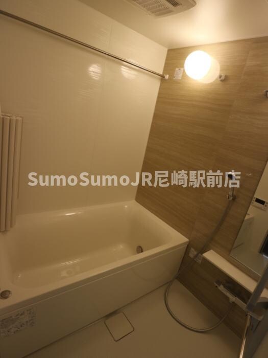 物件内観写真6　(コンパクトで使いやすいお風呂です)