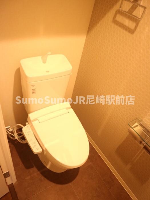 物件内観写真9　(落ち着いたトイレです)