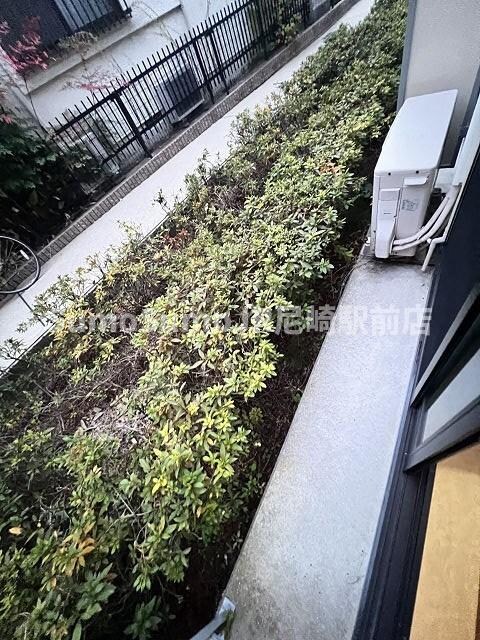 物件内観写真10　(外からの目が気にならないバルコニーで洗濯物が干せます)