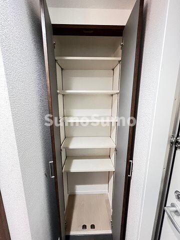物件内観写真14　(収納スペース豊富です)