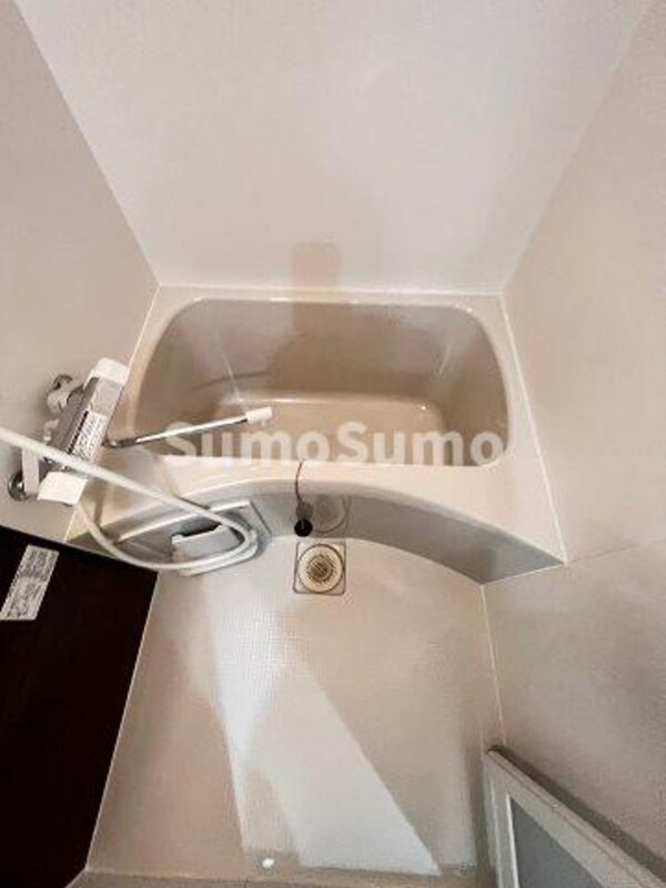 浴室(きれいなお風呂です)