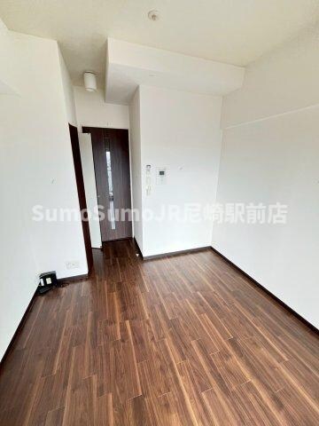 物件内観写真6　(ゆったり過ごせるリビングです)