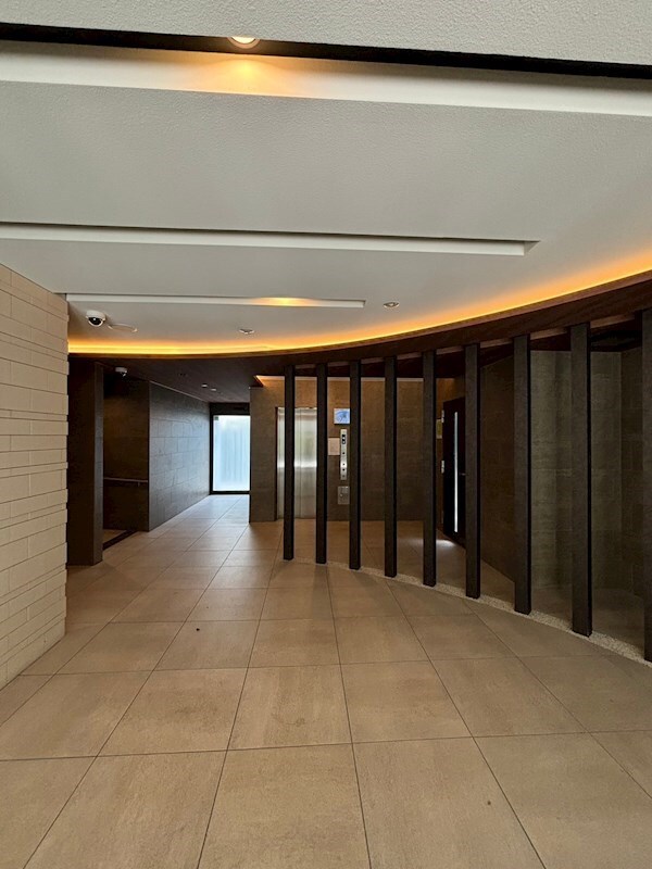 物件外観写真3　(毎日通るロビーはこのようになっています)