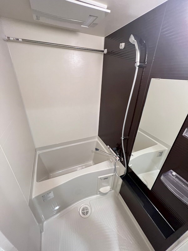 物件内観写真8　(日々の暮らしに欠かせないお風呂です)