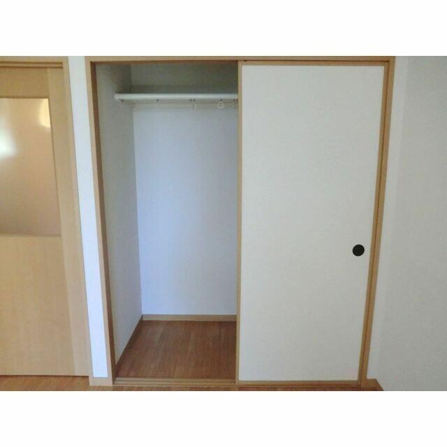 物件内観写真9　(※リフォーム前の写真です )