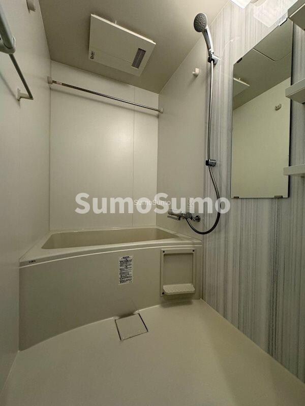 物件内観写真9　(日々の疲れを癒すお風呂付です)