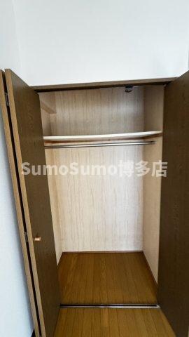 物件内観写真6　(大きなスペースがあり、収納には困りません)