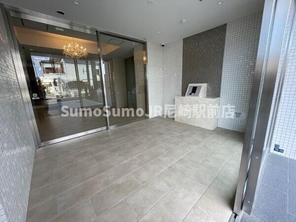 エントランス(清潔なエントランスです)