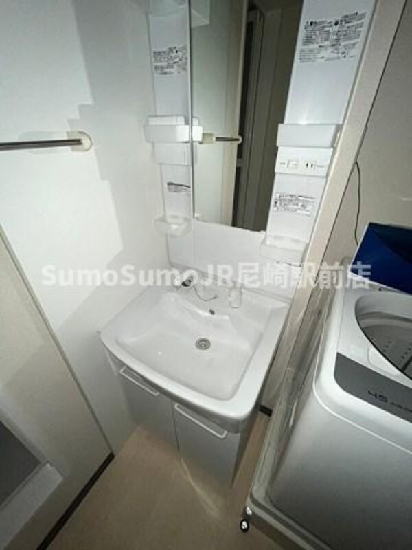洗面・脱衣所(コンパクトで使いやすい洗面所)