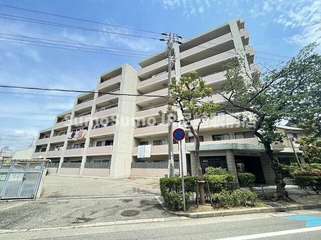 物件外観写真1　(きれいな外観です)