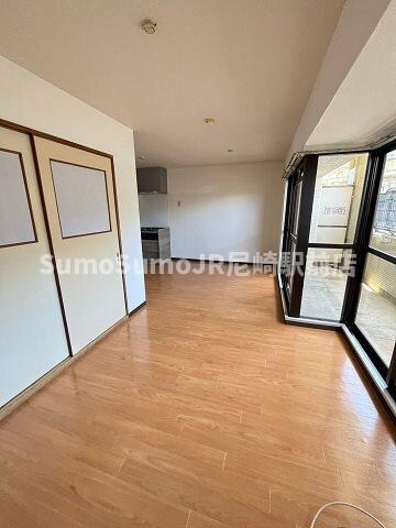 物件内観写真15　(ゆったり過ごせるリビングです)