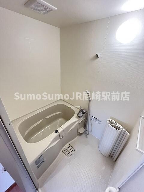 物件内観写真7　(コンパクトで使いやすいお風呂です)