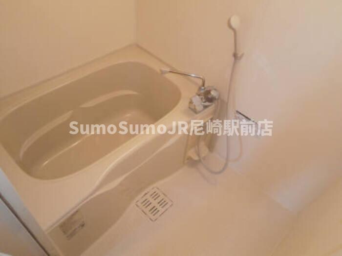 物件内観写真23　(落ち着いた空間のお風呂です)