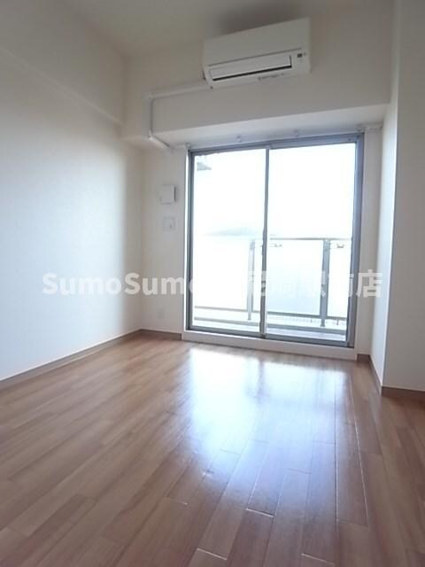 物件内観写真6　(ゆったり過ごせるリビングです)