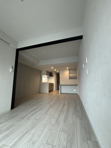 物件内観写真7　(使い勝手のいい寝室です)