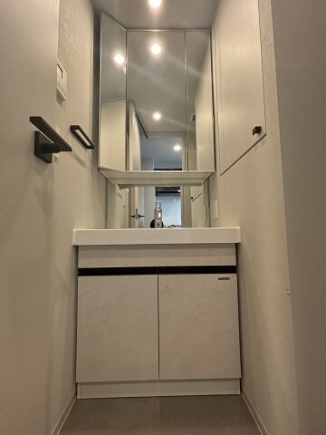 物件内観写真9　(スペースが確保できる洗面所です)