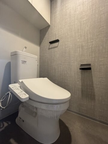 物件内観写真10　(シンプルで使いやすいトイレです)