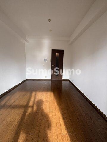 物件内観写真4　(使いやすい居間です)